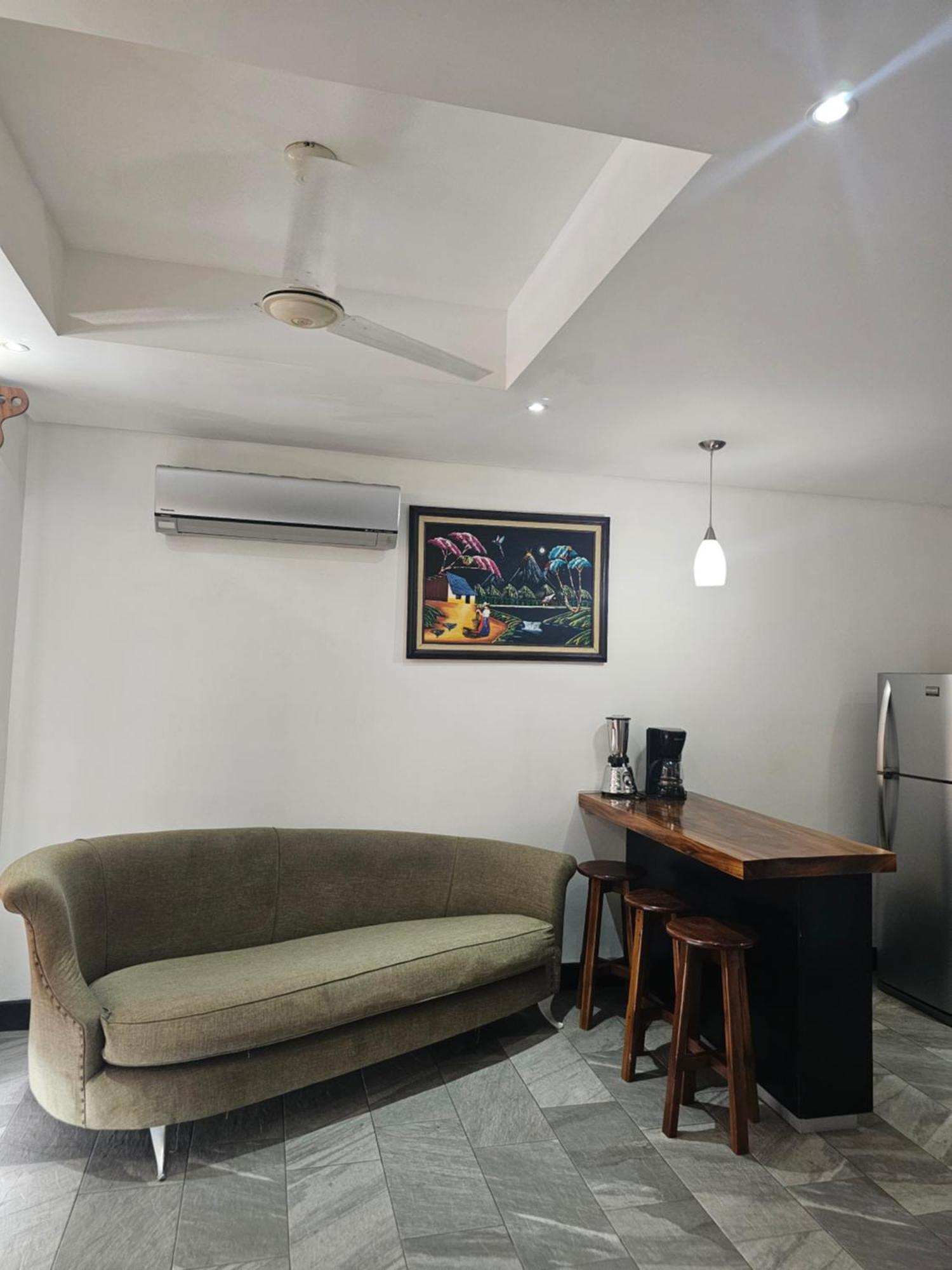 Pura Vida Apartments 케포스 객실 사진
