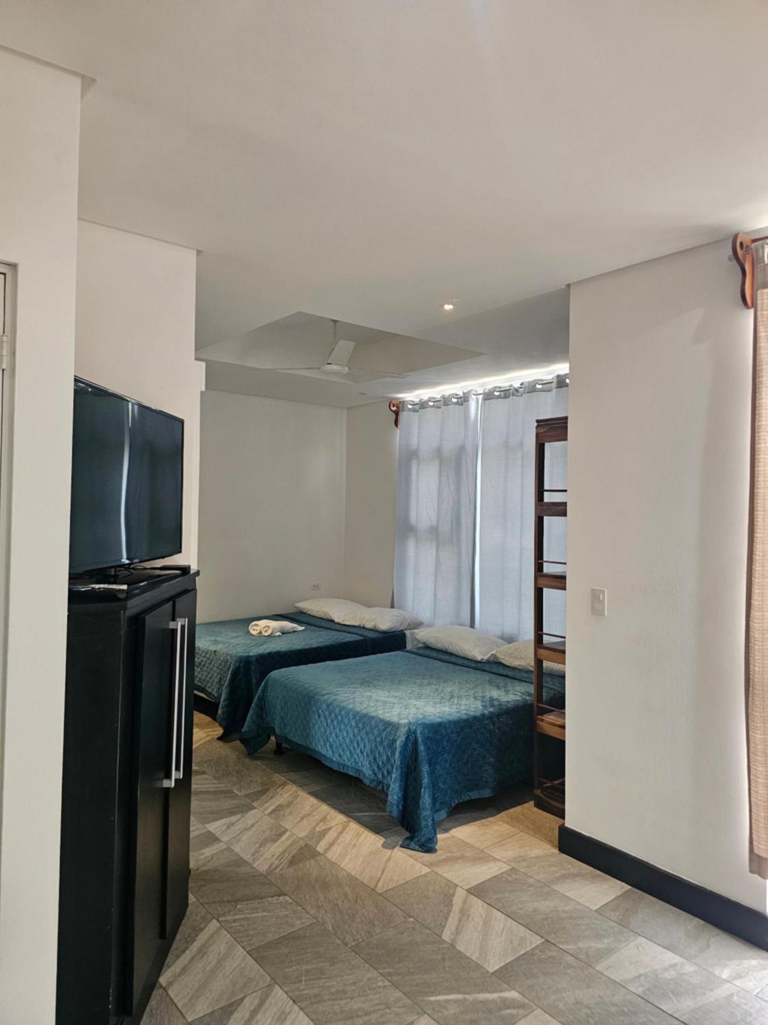 Pura Vida Apartments 케포스 객실 사진