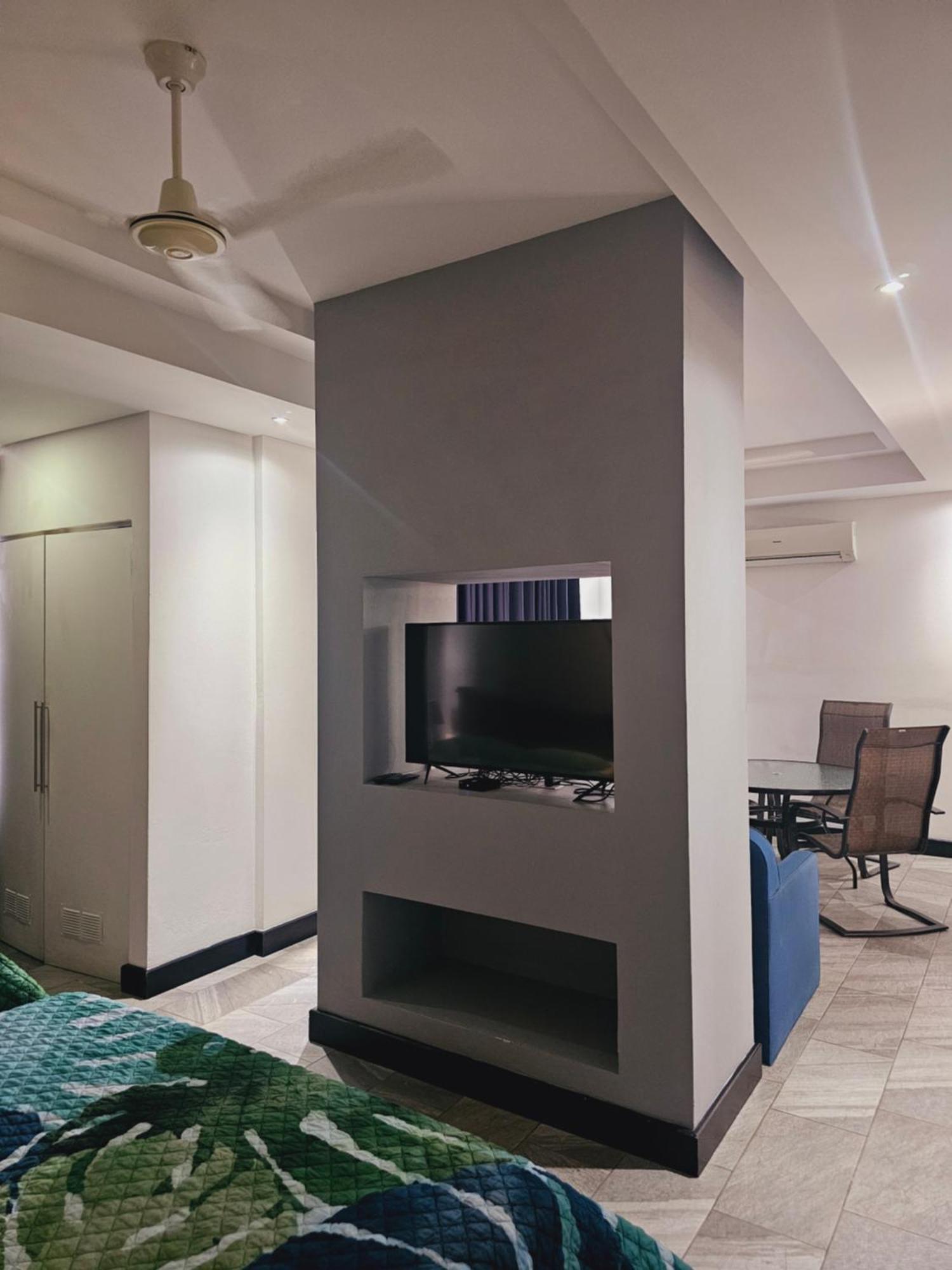 Pura Vida Apartments 케포스 객실 사진